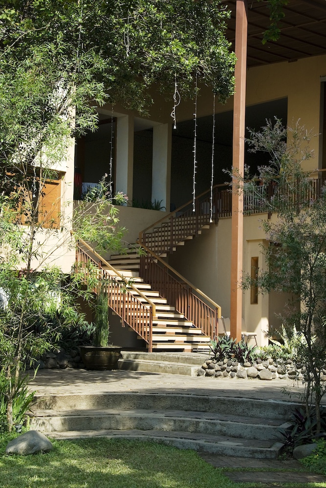 The Cipaku Garden 10/70