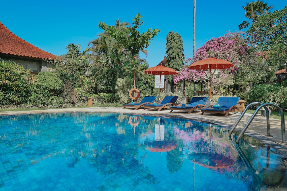 Parigata Villas Resort 33/40