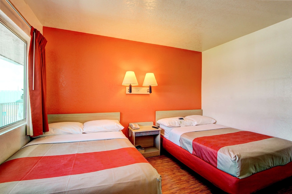 Motel6 Denver, CO - Airport 27/46