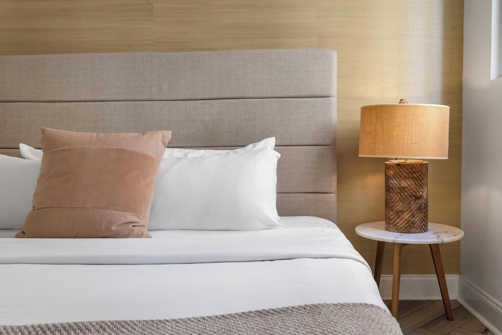 Luxuri Suites 22/50