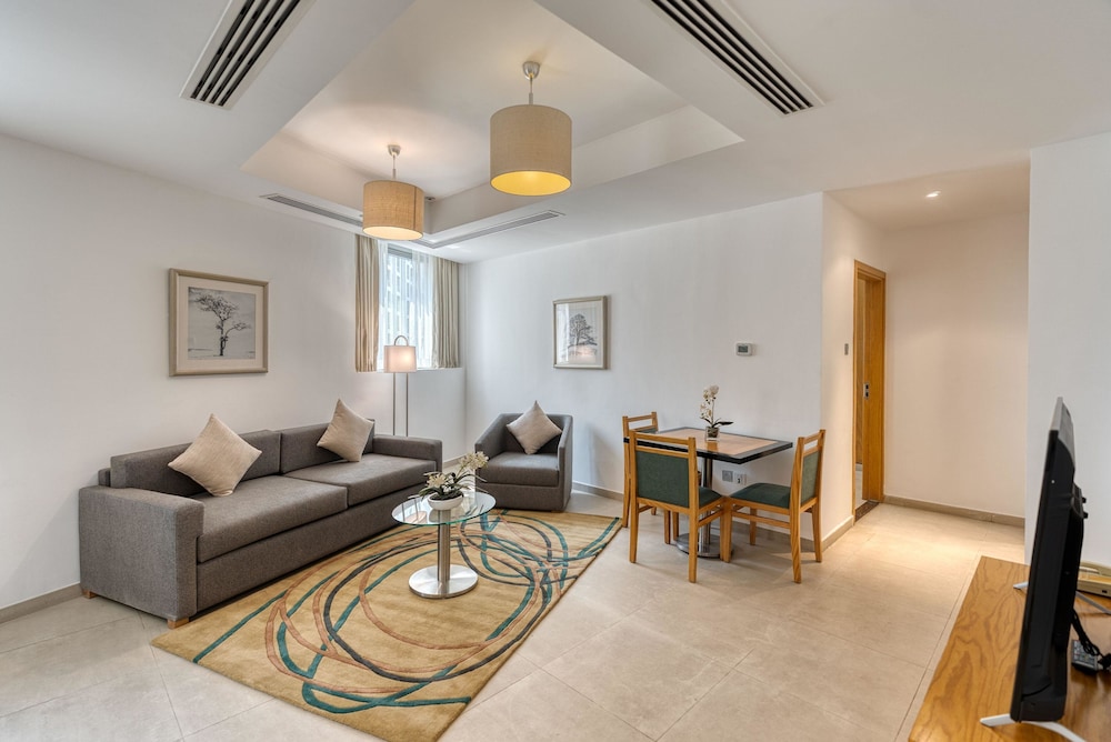 Grand Heights Hotel Apartments 27/50