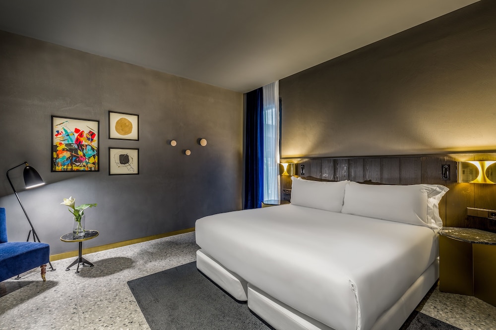 INTERIOR, BASIC, DOUBLE BED