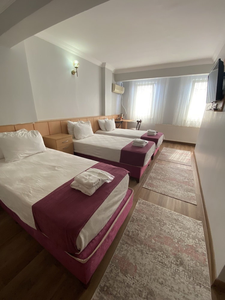 Hotel Oz Sefa 8/20