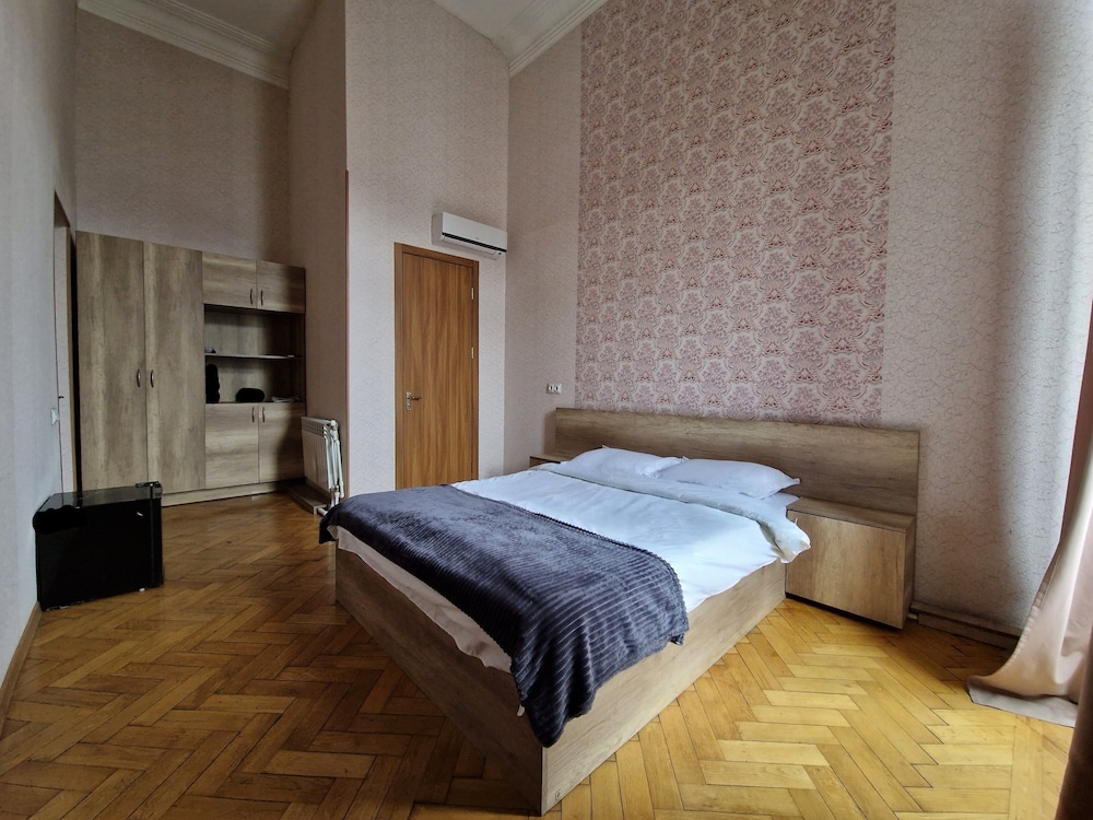 STANDARD, DOUBLE BED, BALCONY