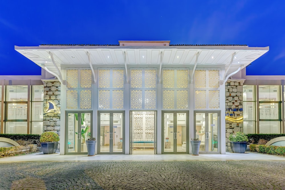 Antmare Hotel 2/50