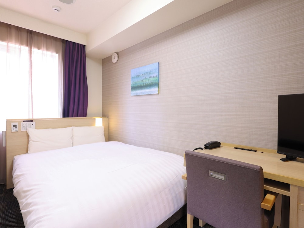 ROOM, DOUBLE BED