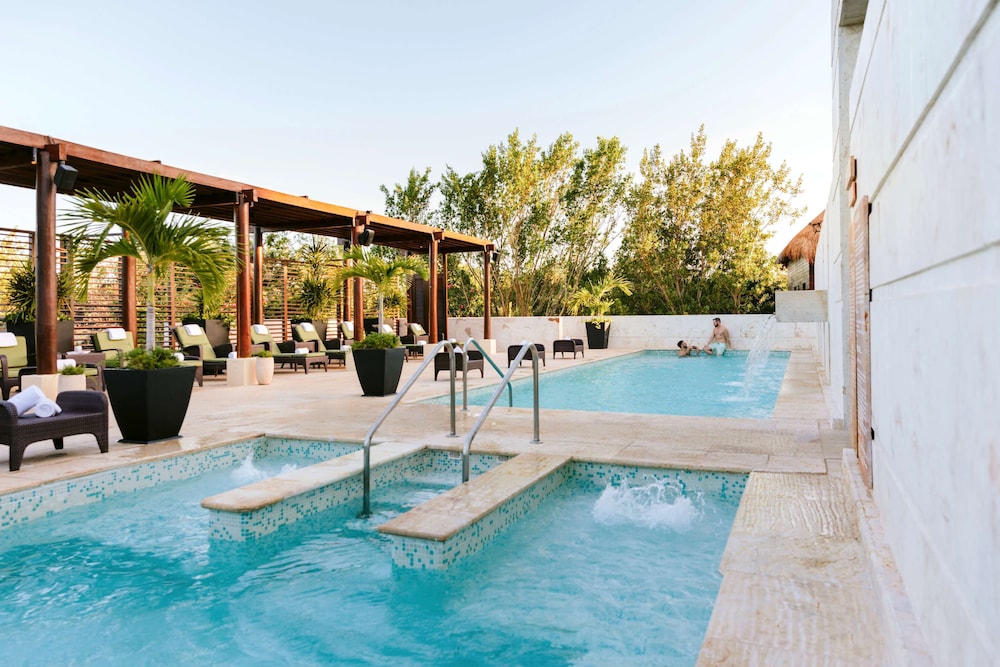 Fairmont Mayakoba 48/74