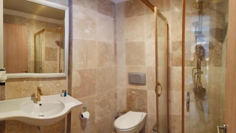 Hotel Cunda Marina 37/39