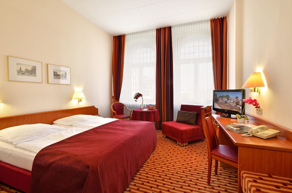 Hotel Schöneberg 7/40