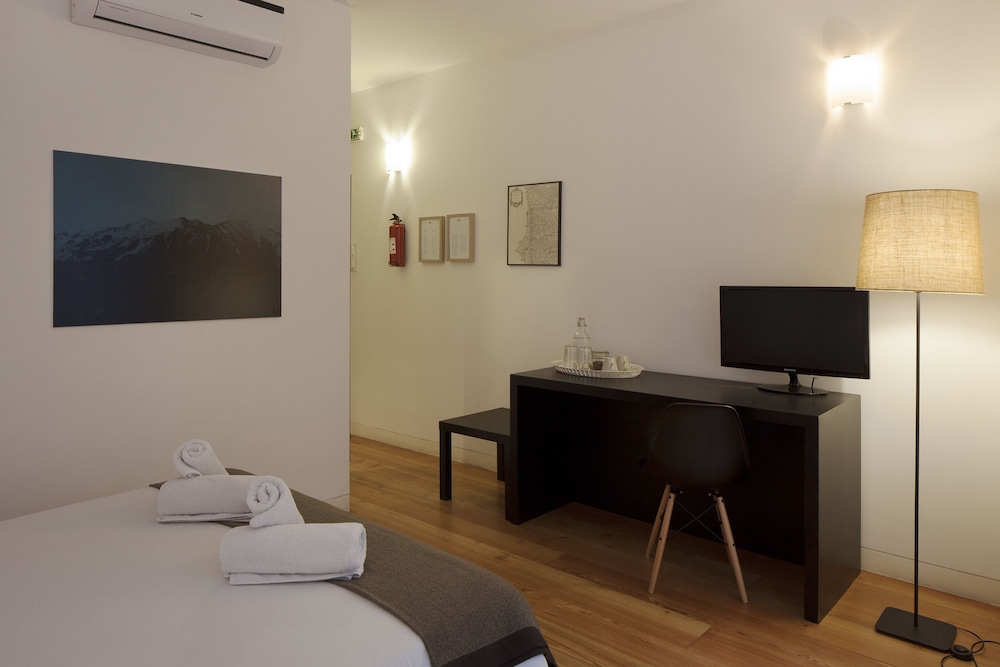 Cale Guest House 31/33