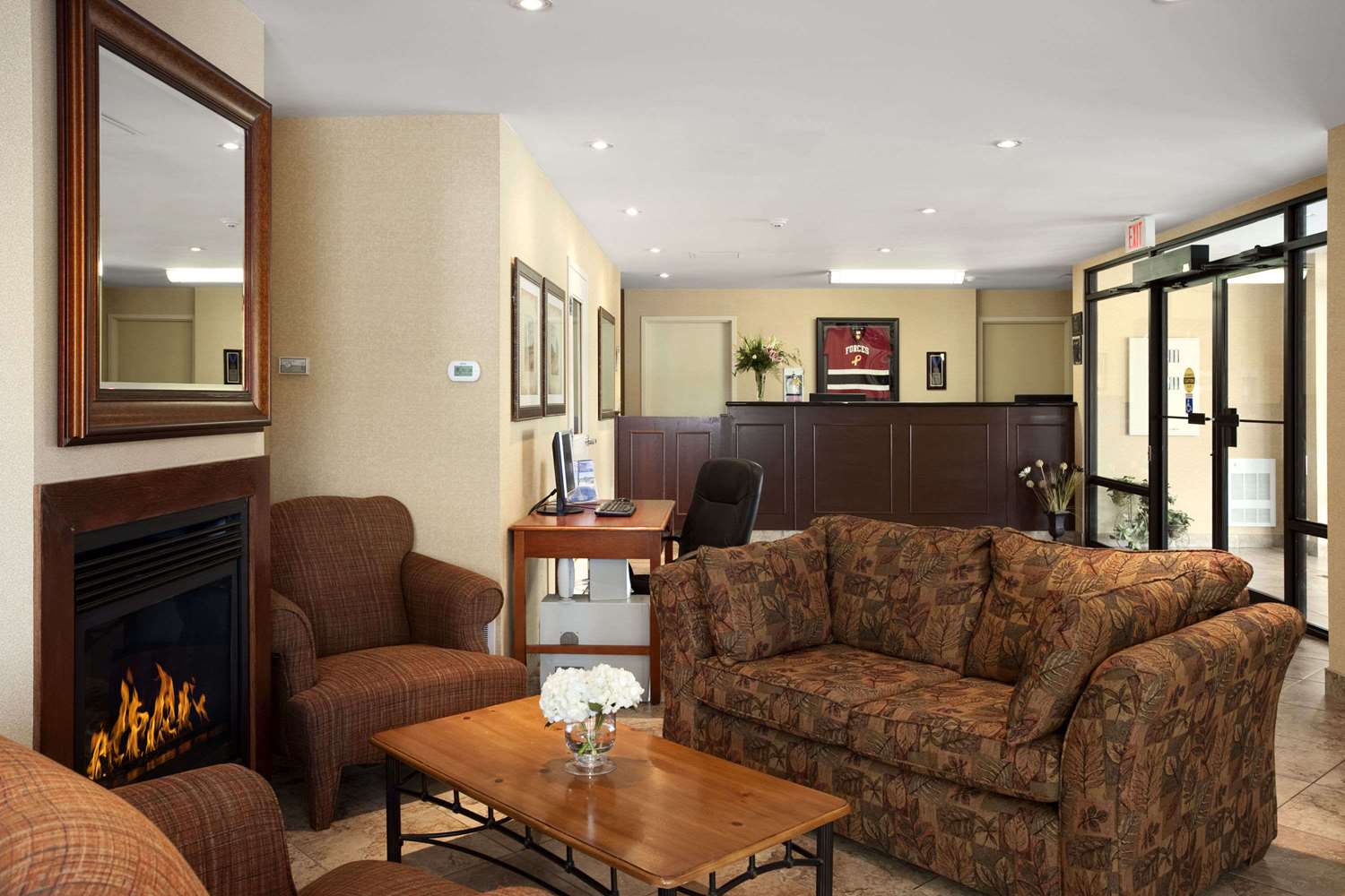 Travelodge By Wyndham Trenton 1/2