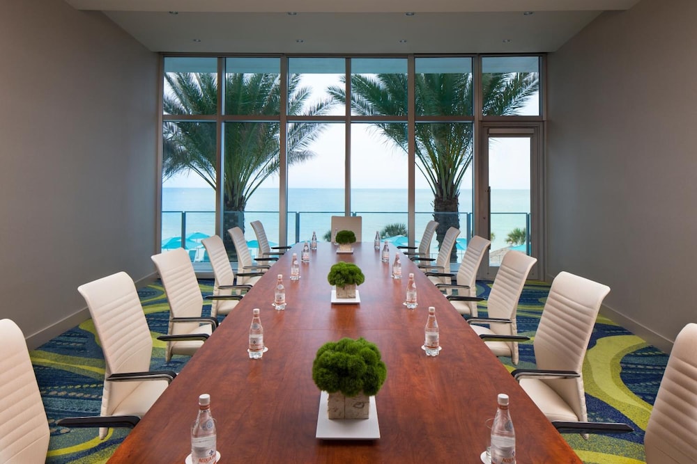 Opal Sands Resort 32/46