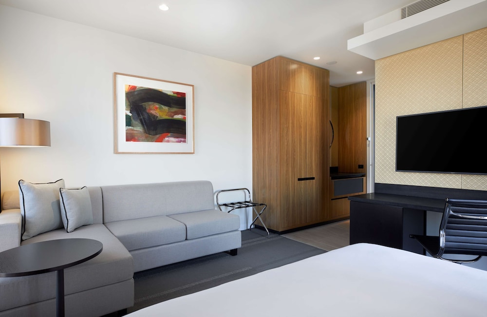 Hyatt Place Melbourne Essendon Fields 31/62