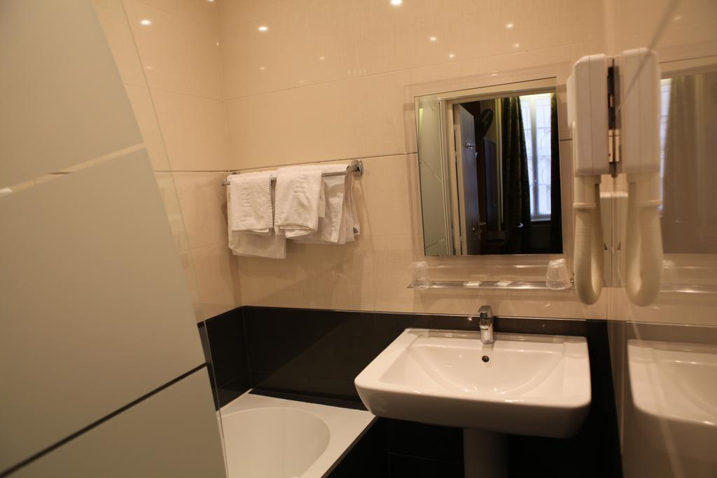 Hotel Montpensier Paris 22/23