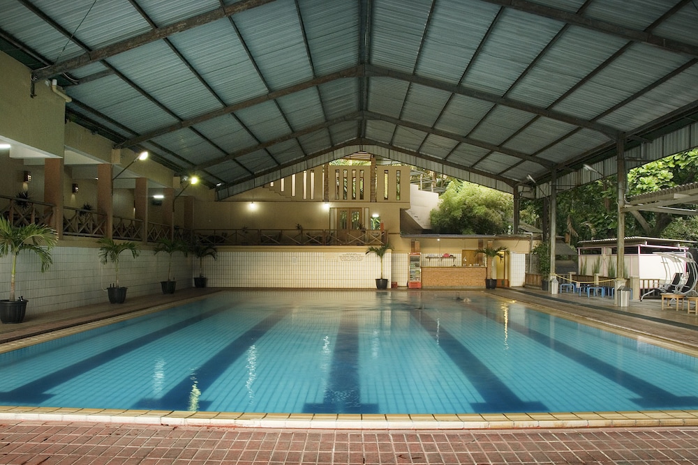 The Cipaku Garden 9/70