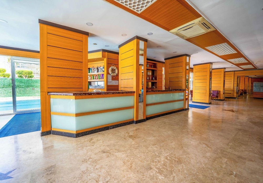 Galaxy Beach Hotel 12/72