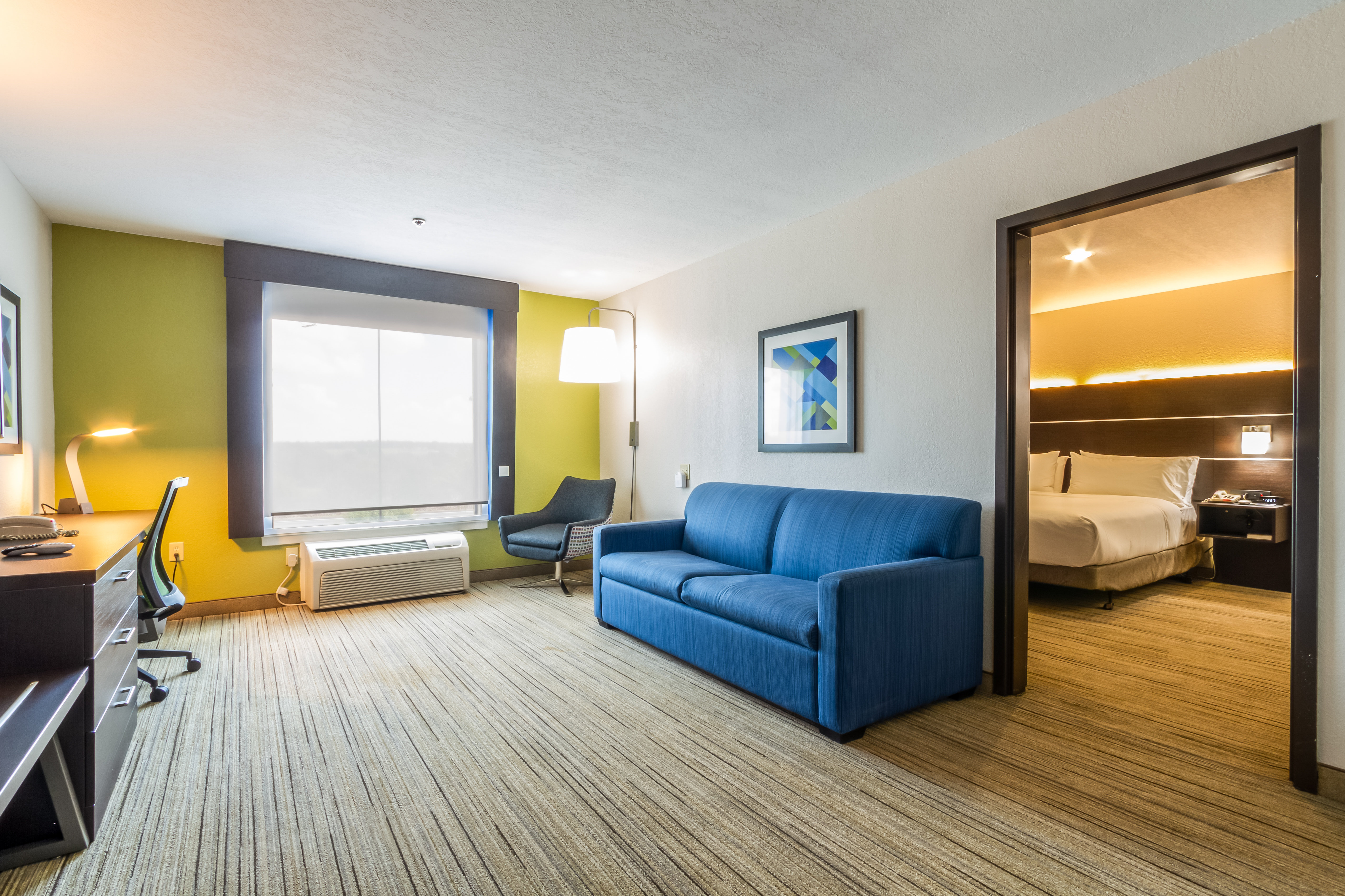 Deluxe, Suite, Accessible