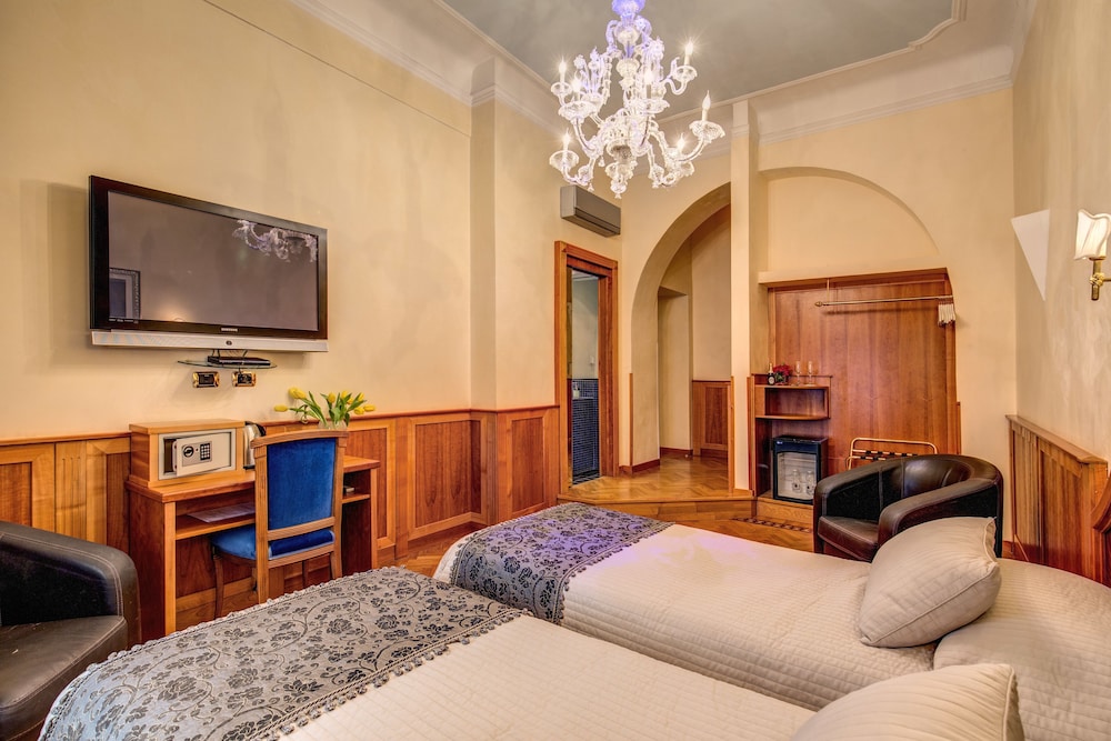 Relais Conte Di Cavour De Luxe 17/25