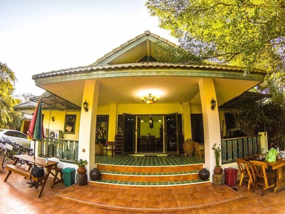 Plus Hostel Ayutthaya 1/31
