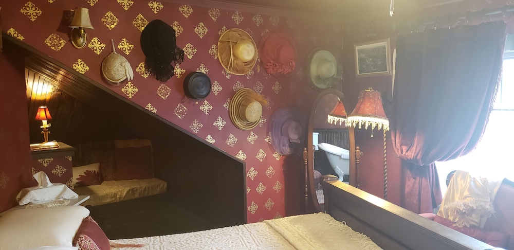 Alaska Heritage House 42/74