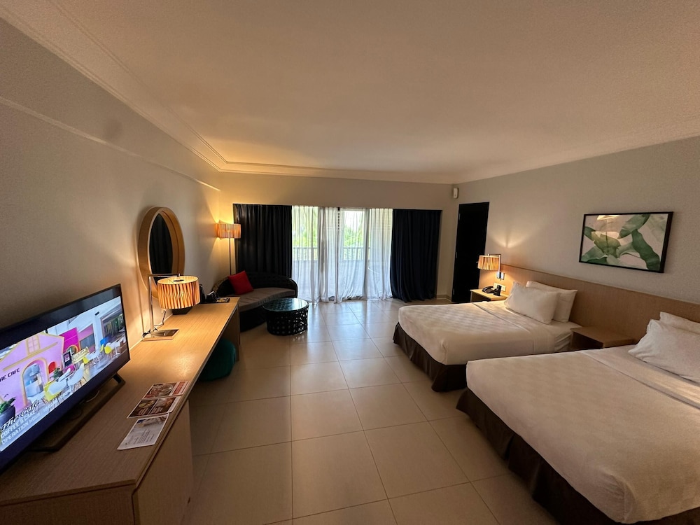Sand & Sandals Desaru Beach Resort & Spa 10/49