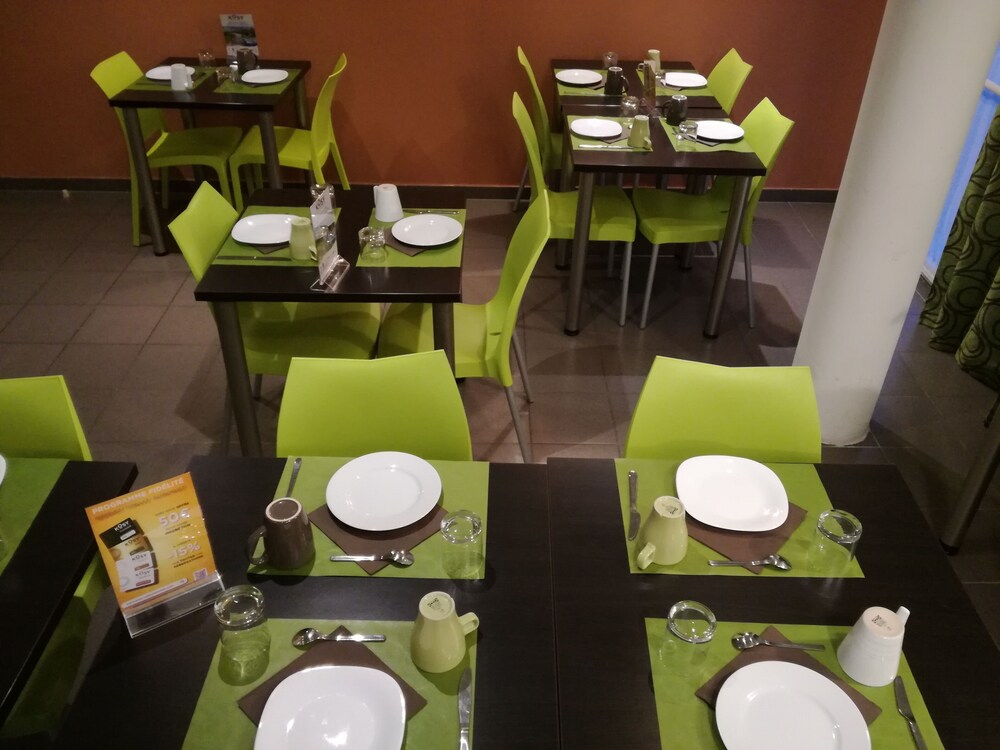 KOSY Aparthotel Campus del Sol Esplanade 53/67