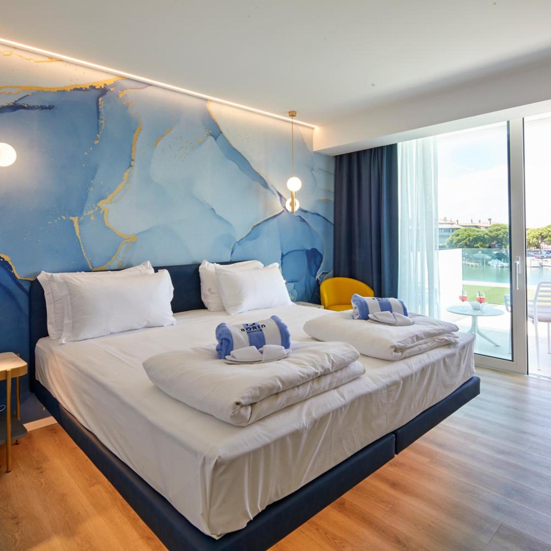 Deluxe, Double or Twin Bed, Lagoon View
