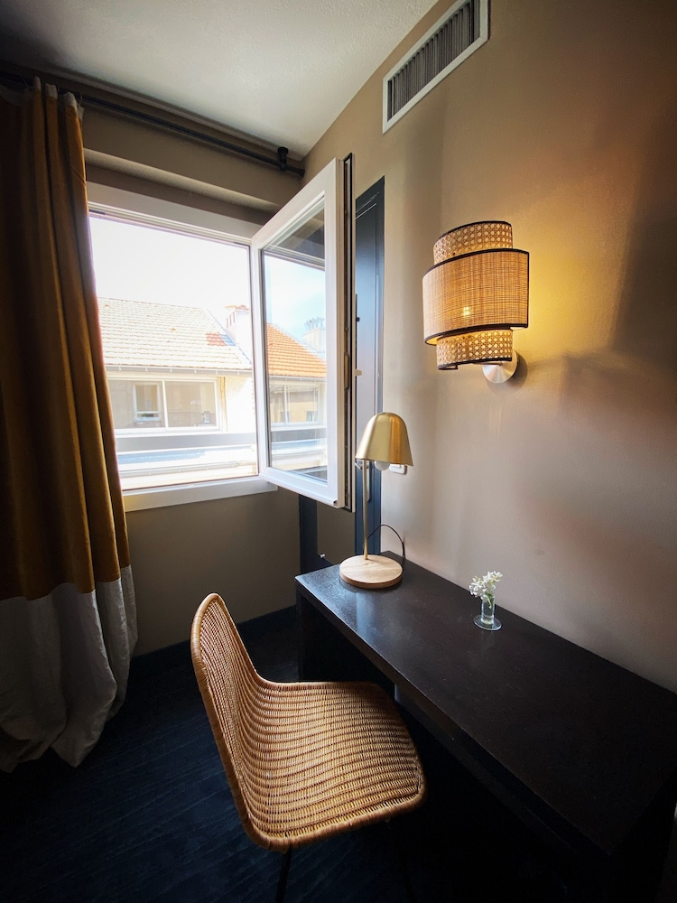 Hotel Moliere 17/37