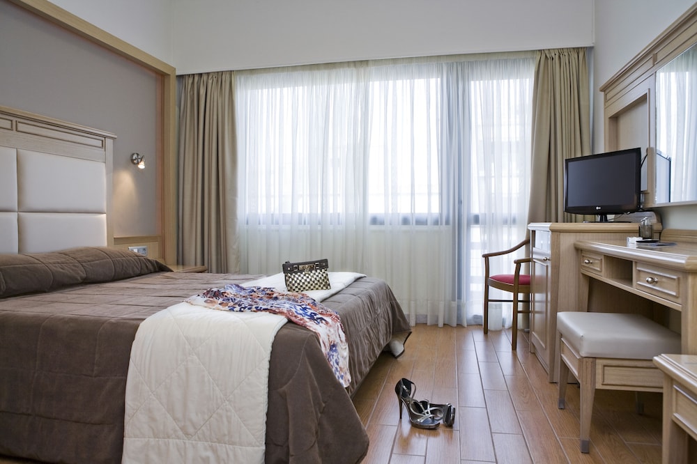 Parnon Hotel 17/45