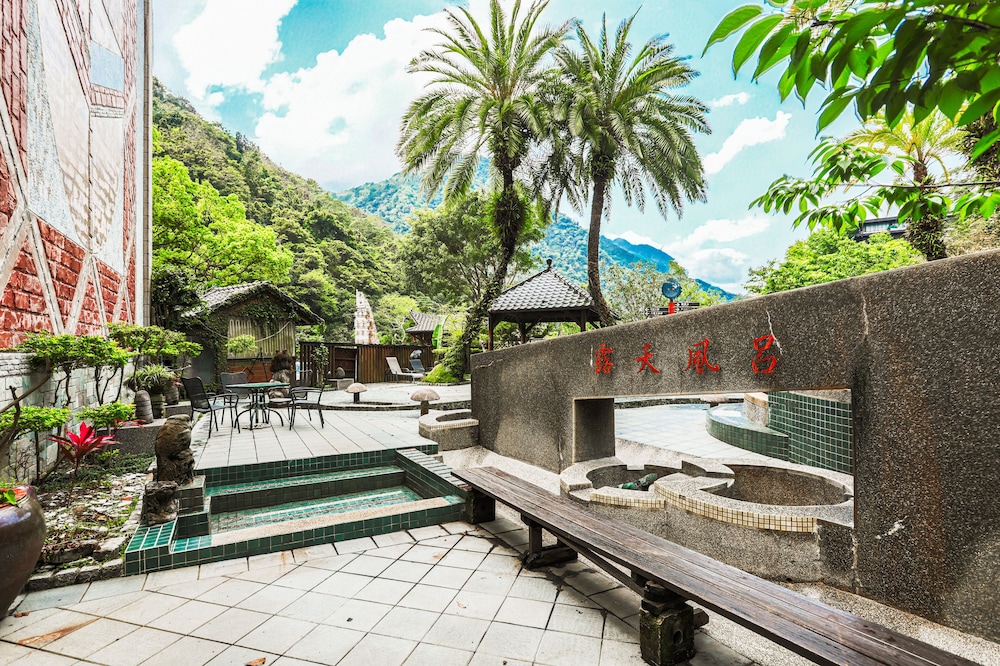 Sunrise Hot Spring Hotel 42/50