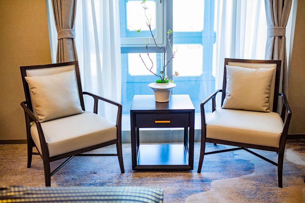 LDS hotel Belgrade 12/24