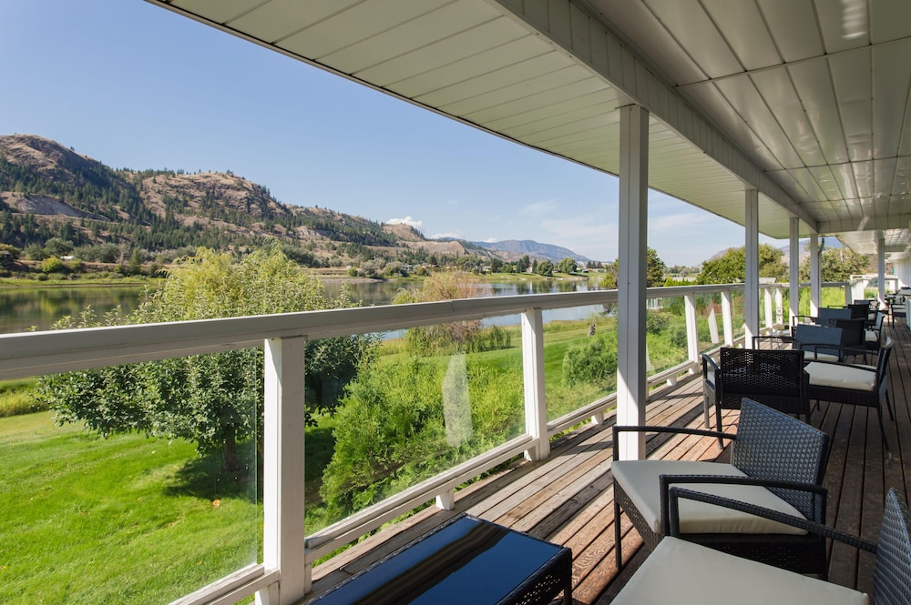 South Thompson Inn 42/69