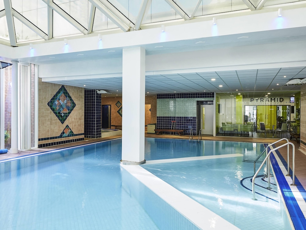 Mercure St Helens 22/50