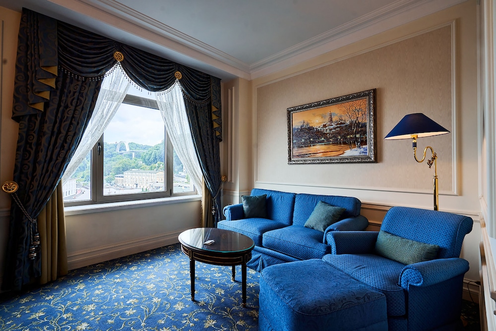 Fairmont Grand Hotel Kyiv 35/50