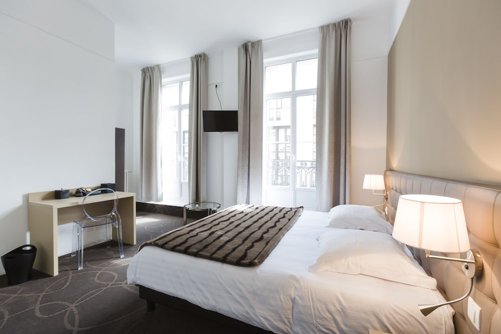 Hotel Le Saint Louis 6/50