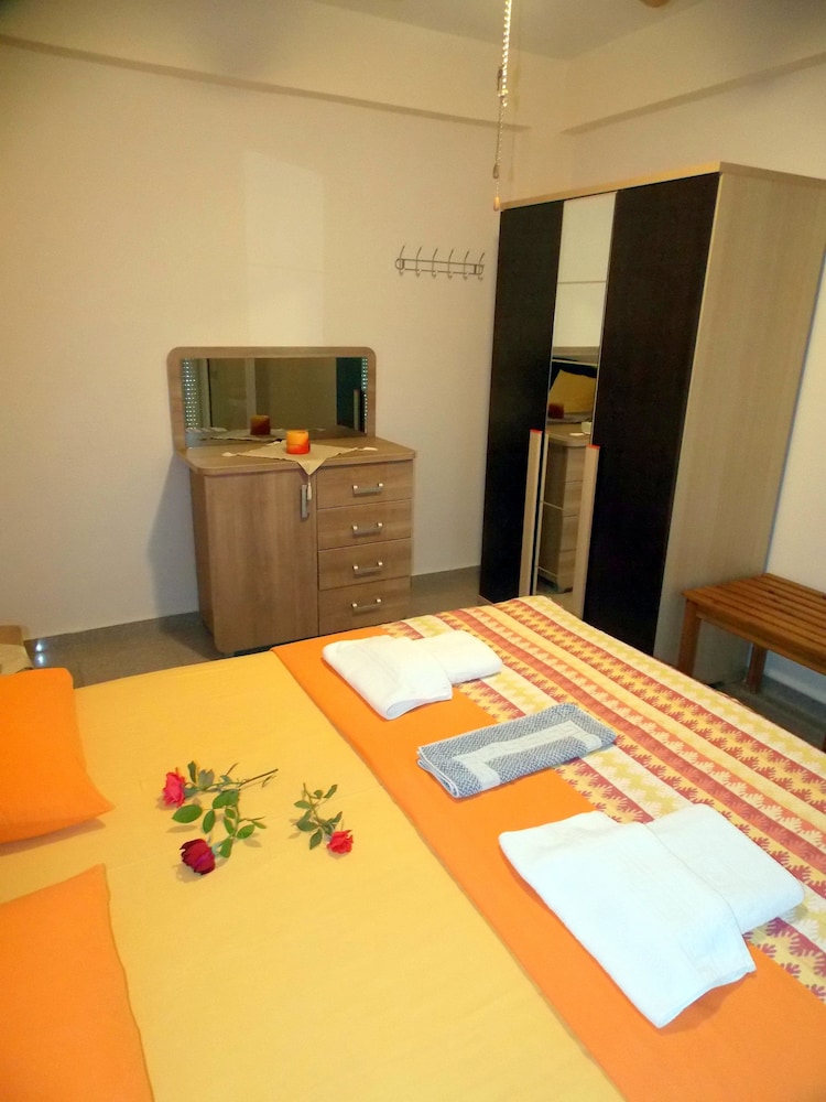 Nikos Apartments 25/33