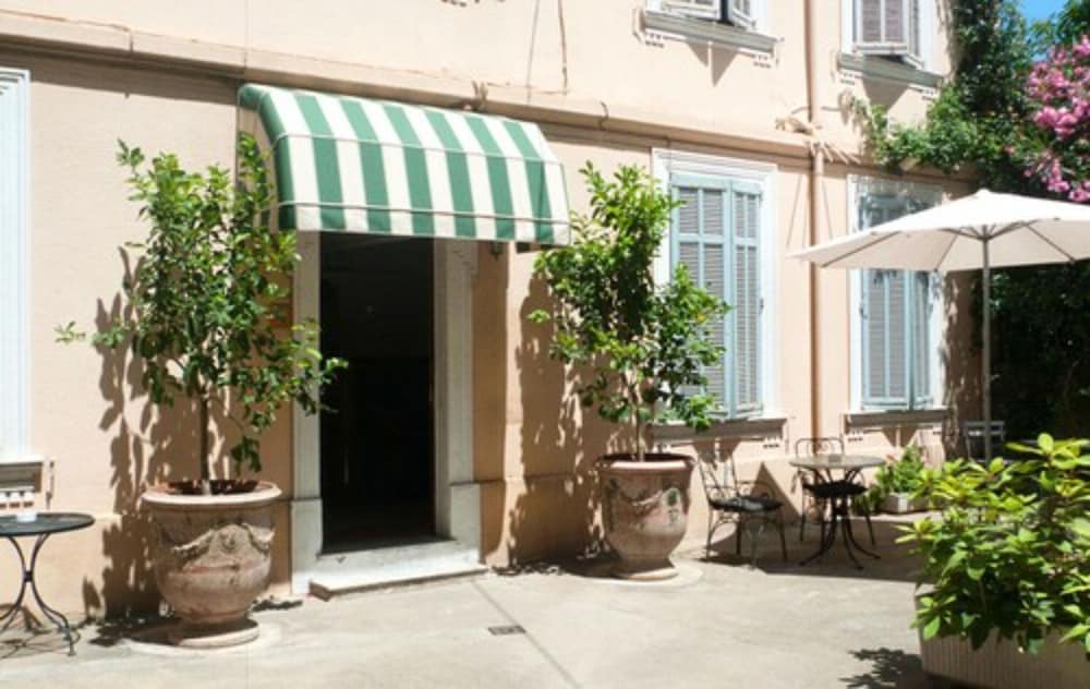 Hotel Chanteclair 4/39