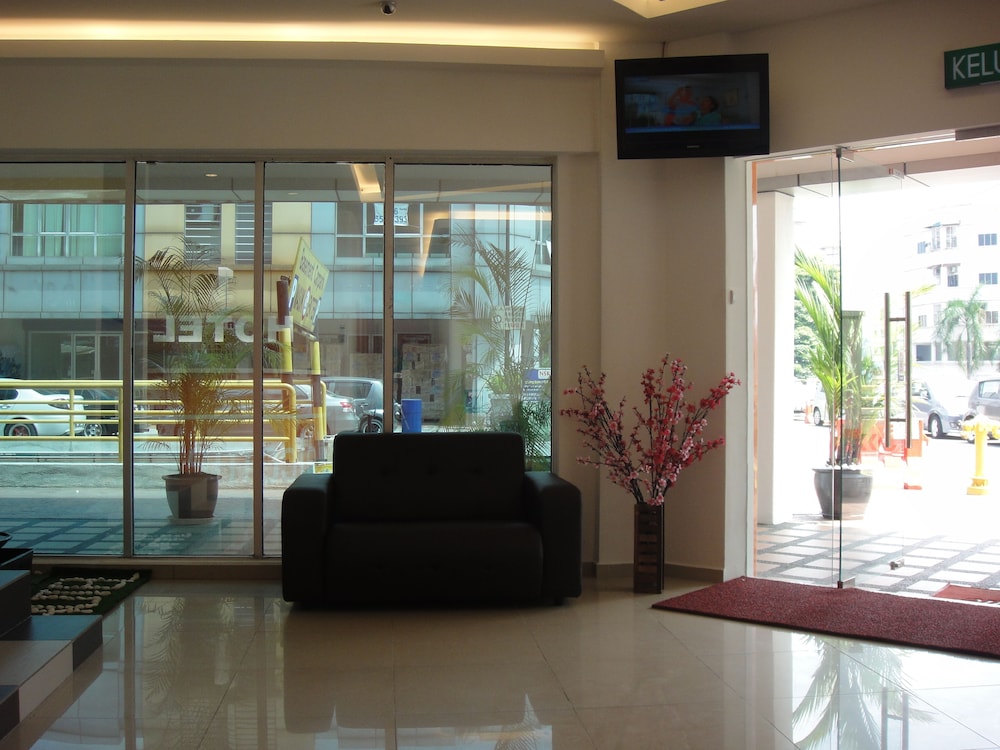 1 HOTEL KUCHAI LAMA 44/49