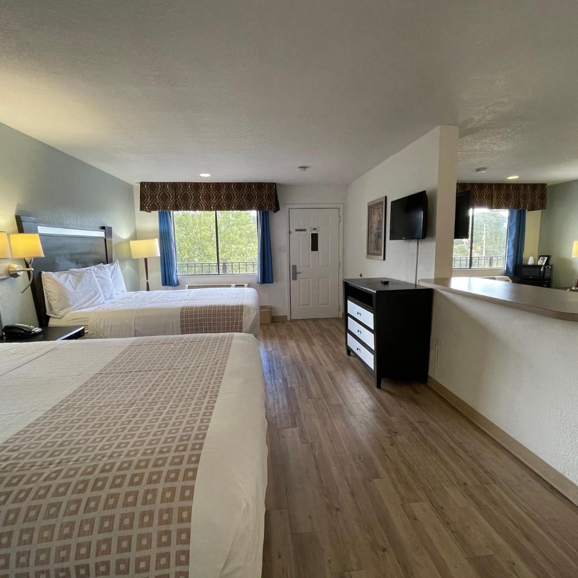 Tricove Inn and Suites 22/36