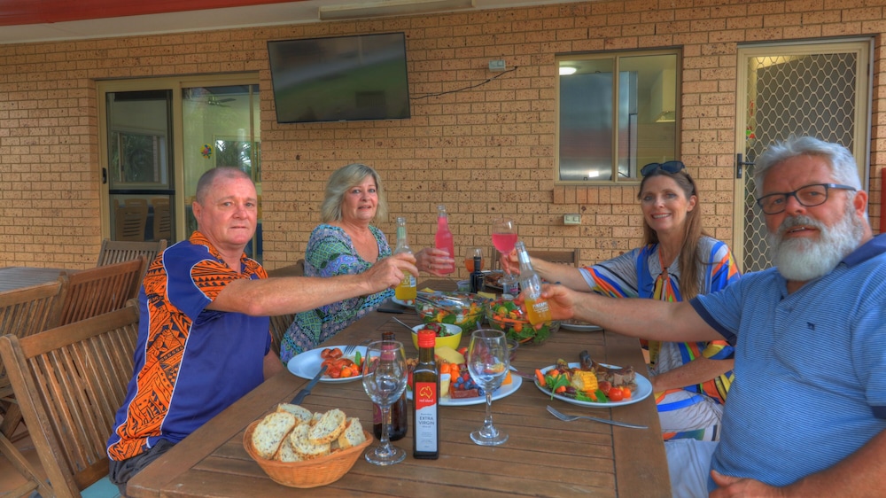 YAMBA MOTOR INN 51/62