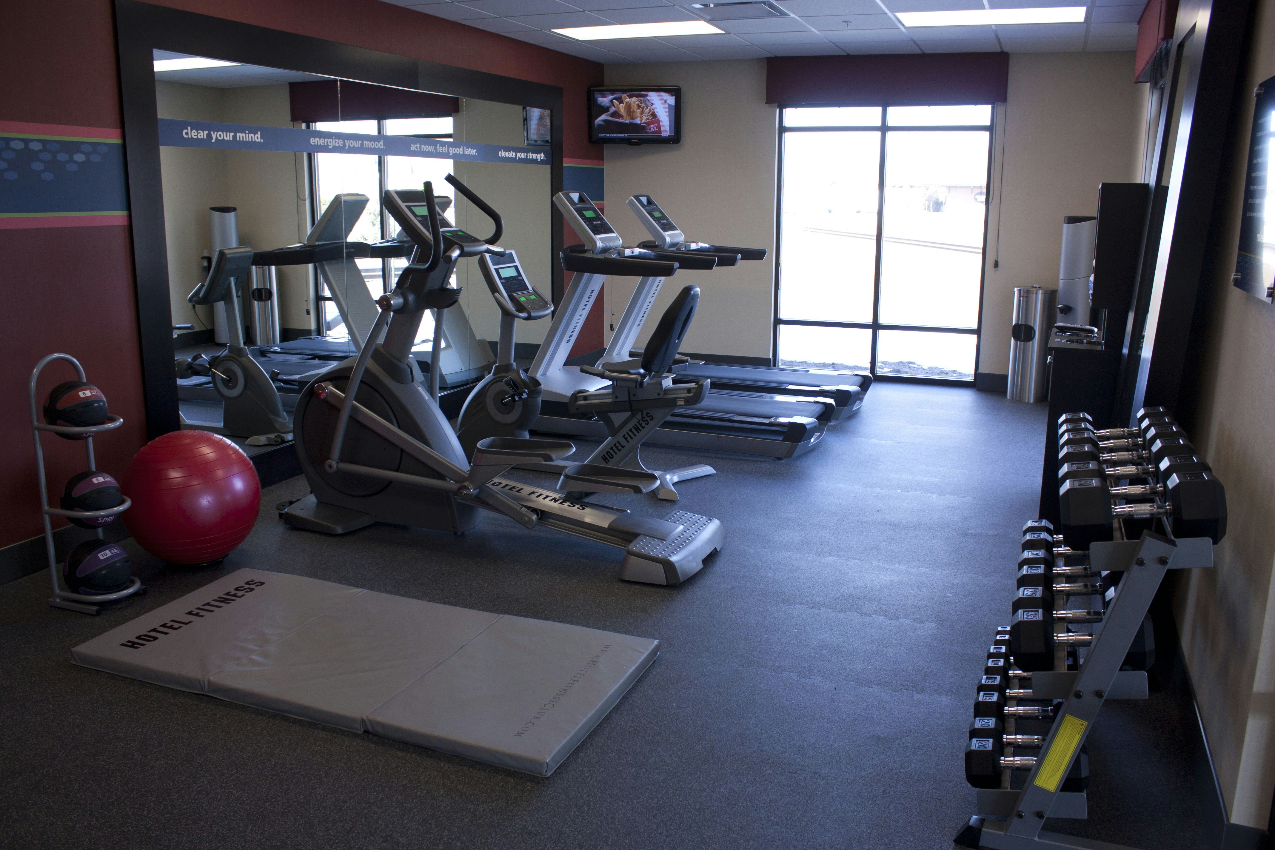 Hampton Inn Burlington, WI 29/58
