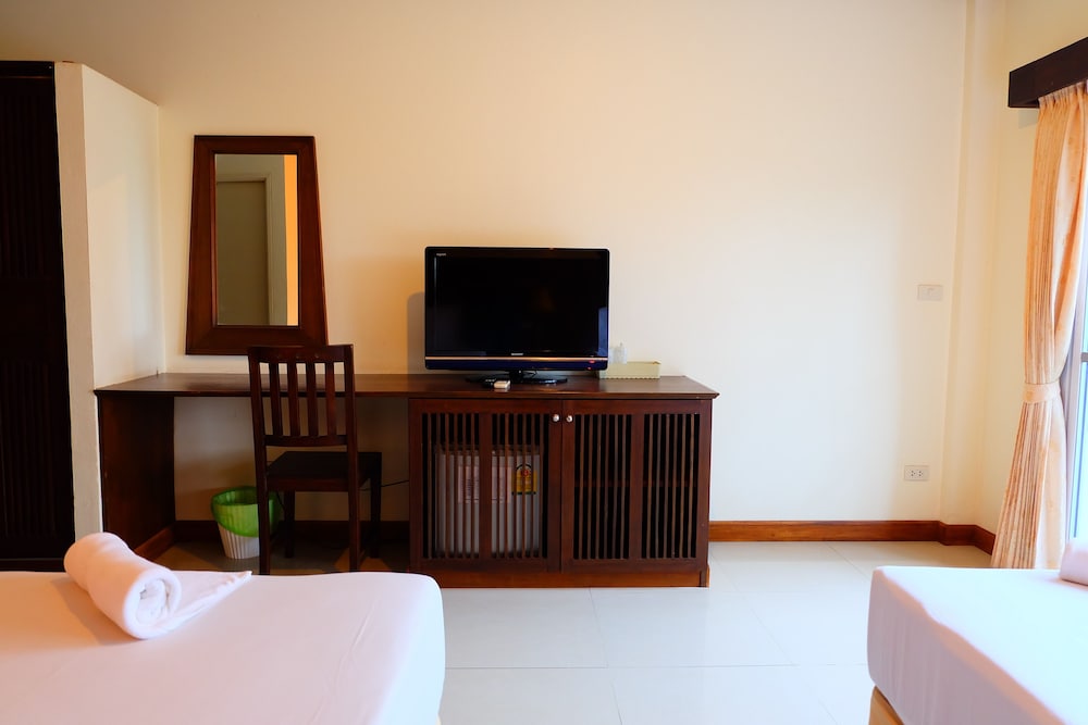 Baan Suanphet Resort 15/17