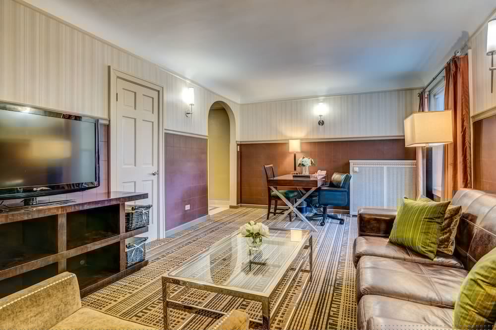 Carleton of Oak Park 26/43