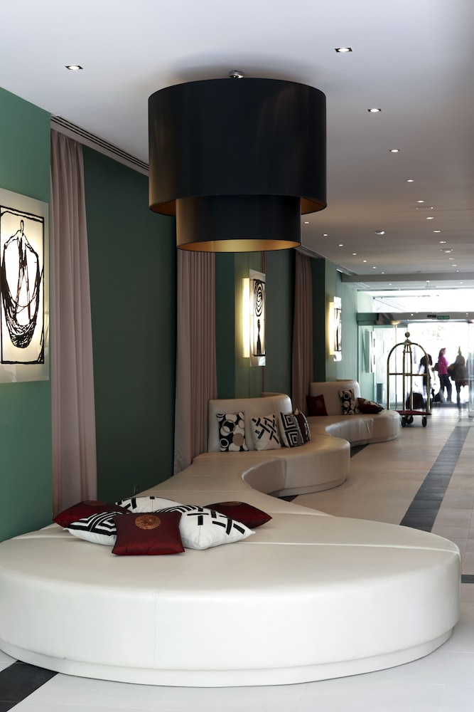 Nuevo Boston Hotel 7/47