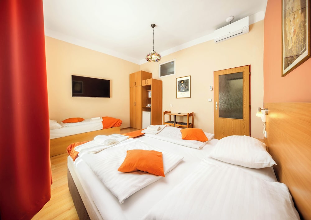 Hotel Golden City Garni 29/55
