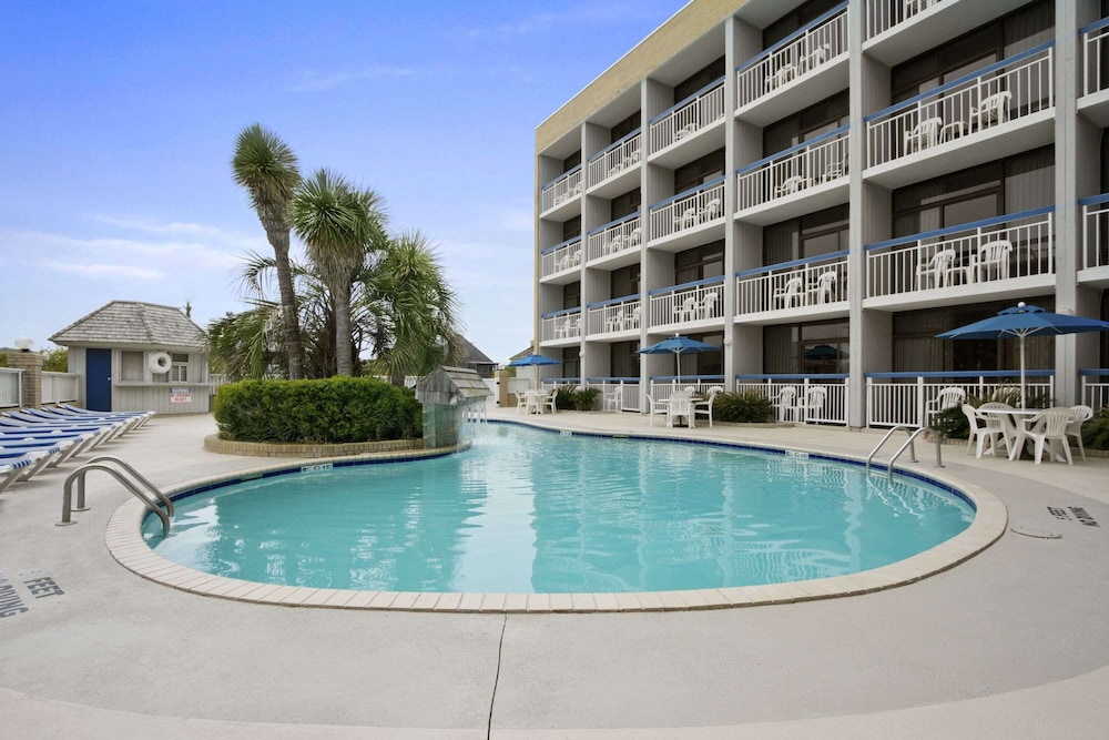 Travelodge by Wyndham Outer Banks/Kill Devil Hills 6/50