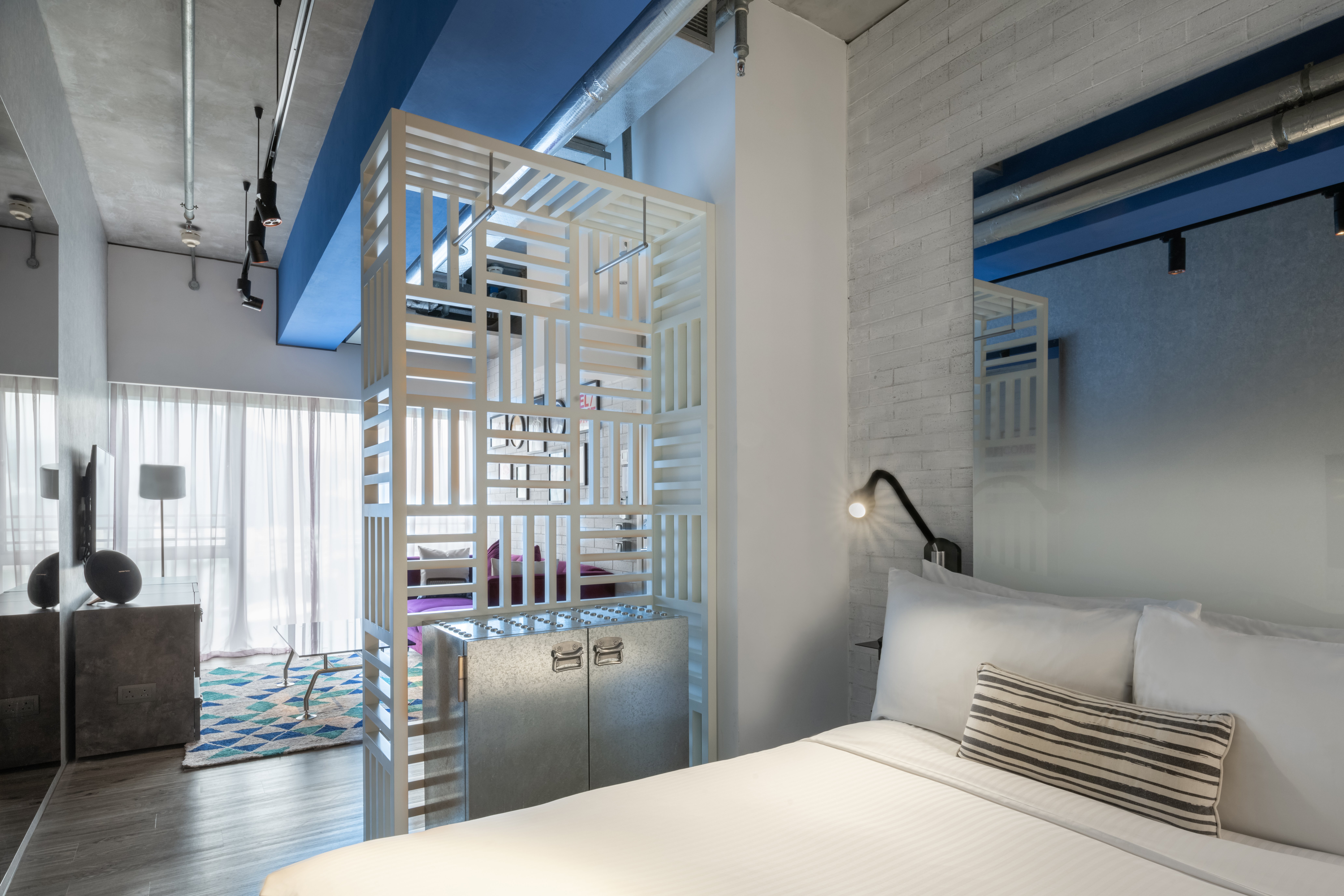 Ovolo Southside 42/56
