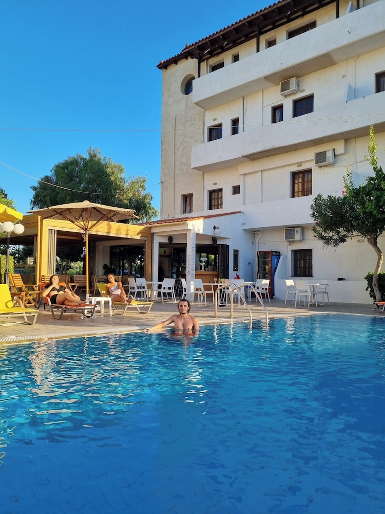 Arhodiko Hotel 2/72