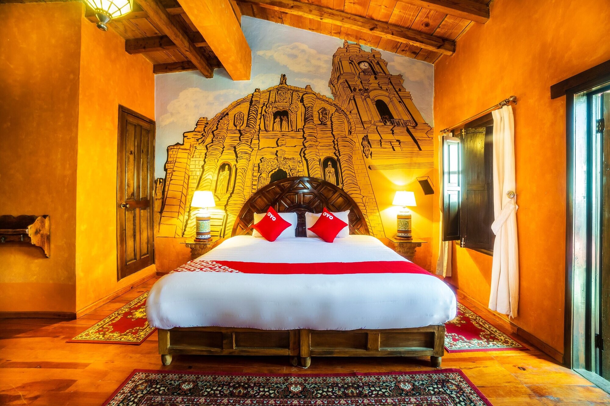 Superior, Queen Bed