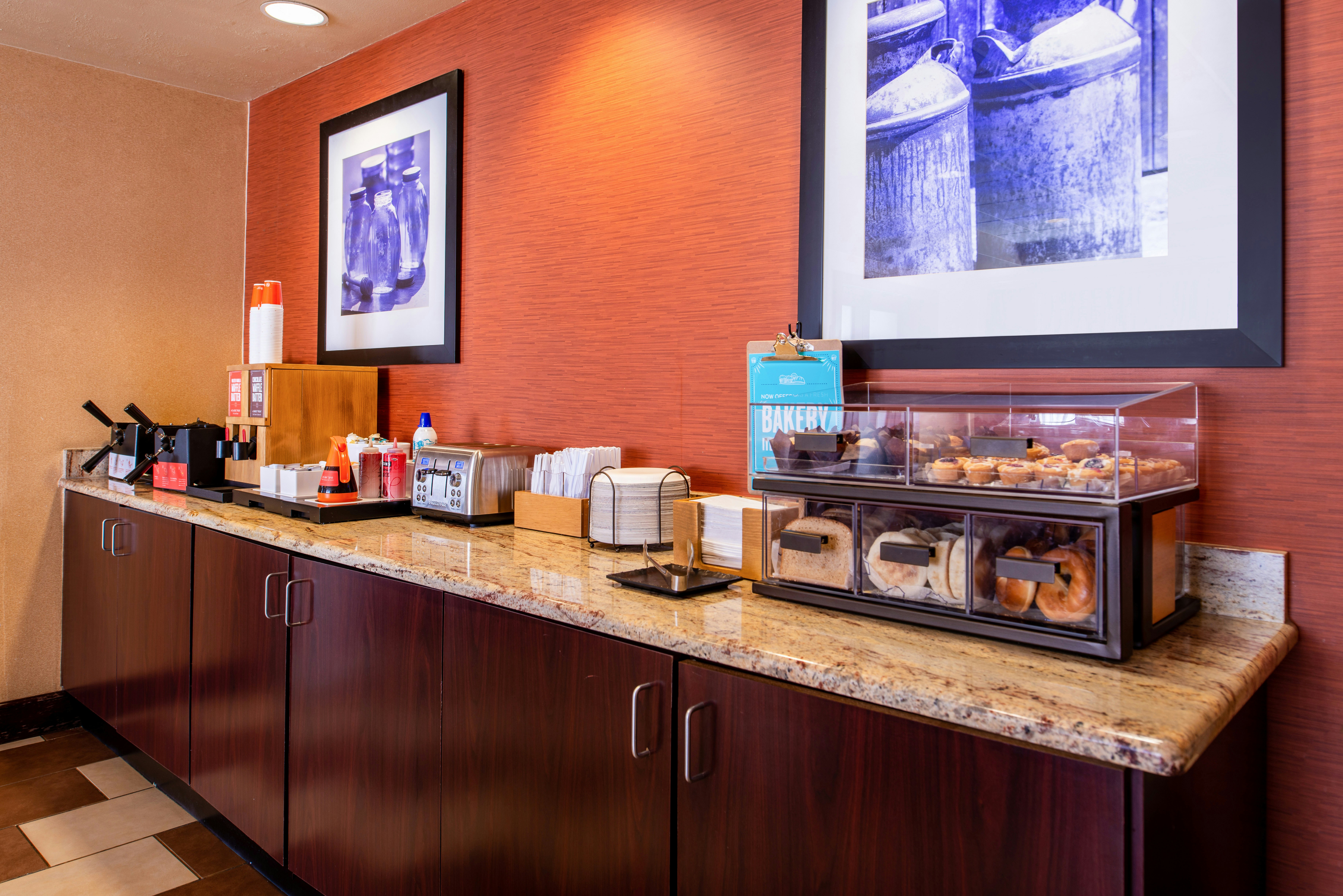 Hampton Inn Albuquerque University Midtown 12/55